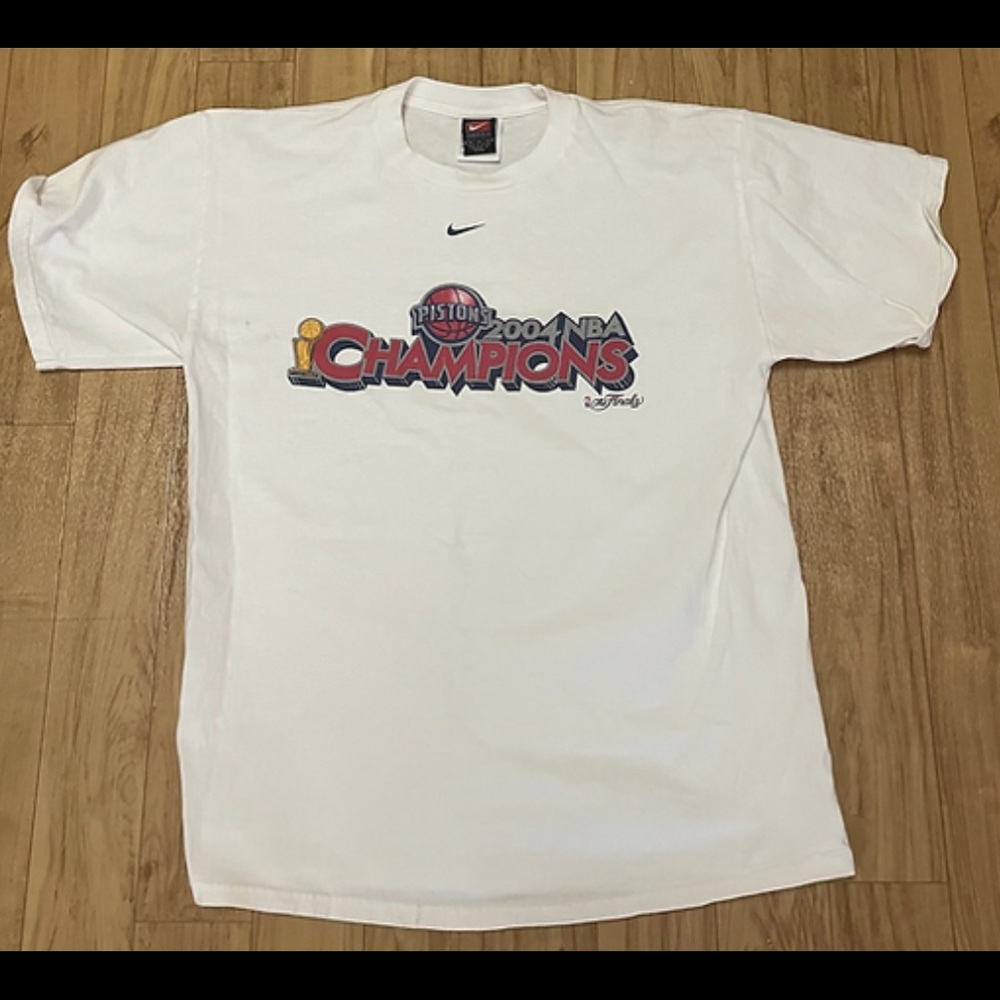 Vintage Detroit Pistons 2004 NBA Champions T-Shirt Size Medium